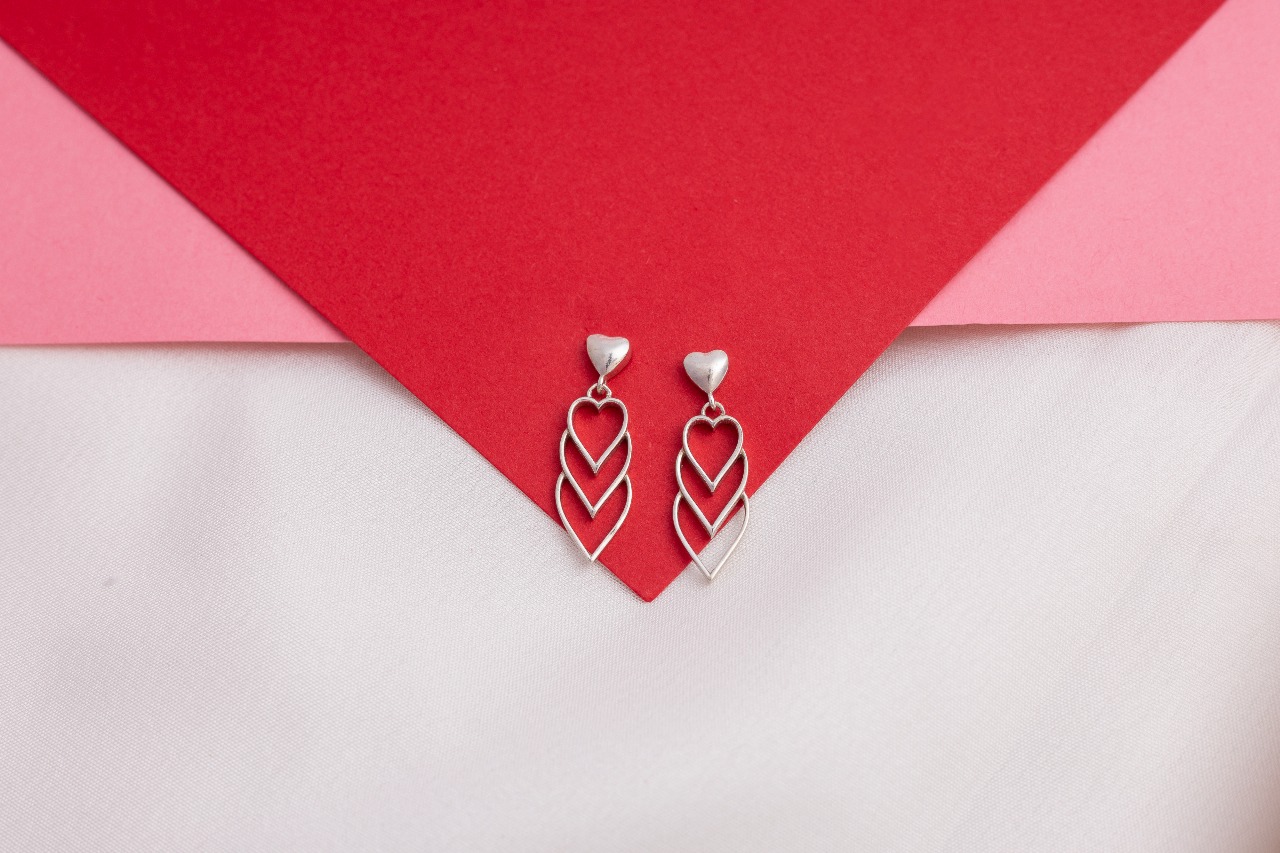 Triple Embrace Heart